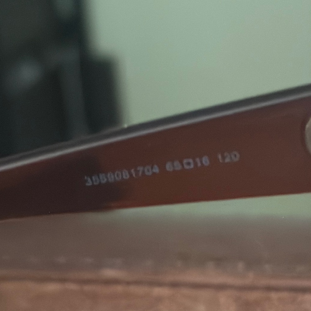 Liz Claiborne Gold Sunglasses - Picture 13 of 14